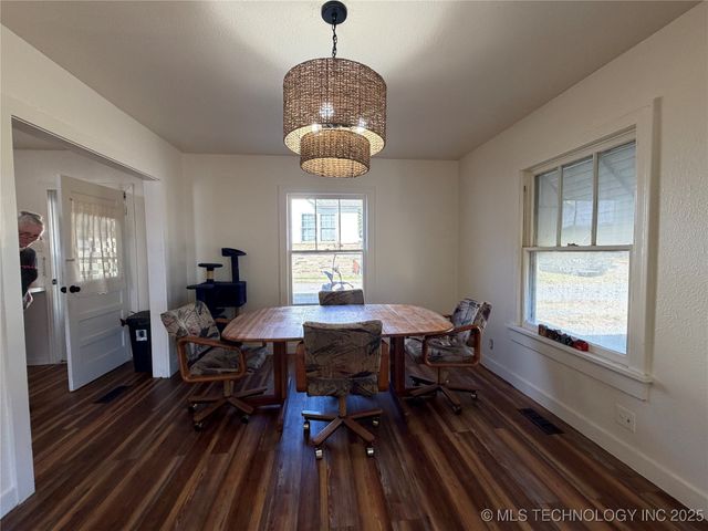 611 SW 9th, Wilburton, OK 74578