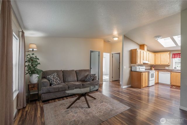 776 Winlock-Vader Road, Winlock, WA 98596