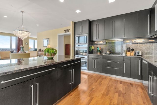 500 Atlantic Avenue 19N, Boston, MA 02210