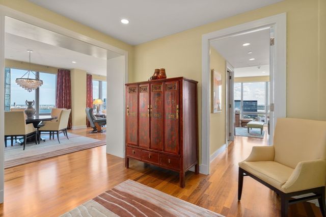 500 Atlantic Avenue 19N, Boston, MA 02210