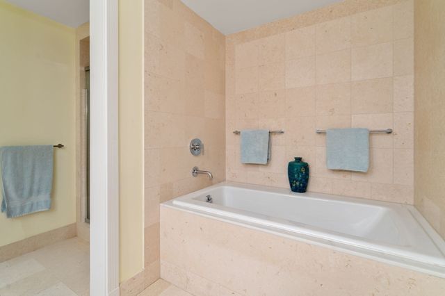 500 Atlantic Avenue 19N, Boston, MA 02210