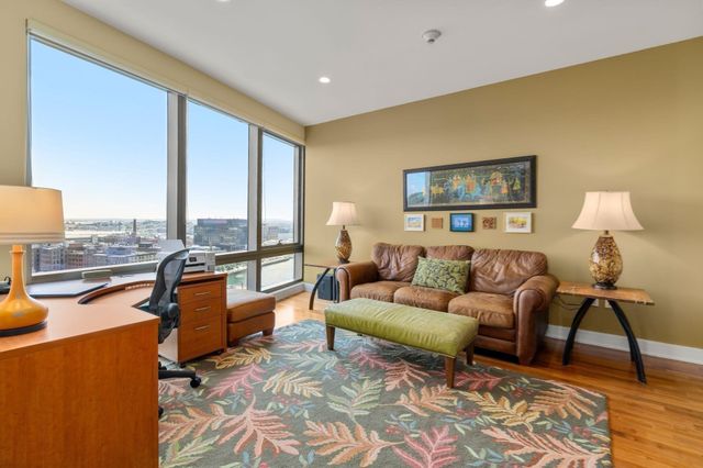 500 Atlantic Avenue 19N, Boston, MA 02210