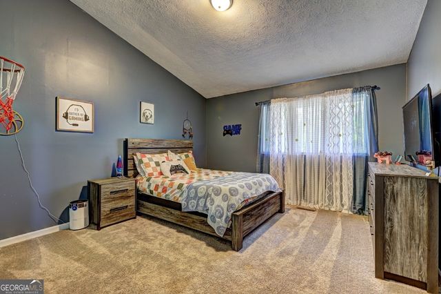 124 Laurel Drive, Barnesville, GA 30204