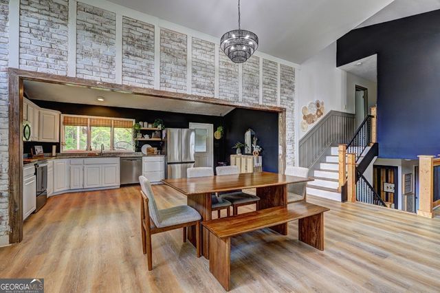 124 Laurel Drive, Barnesville, GA 30204