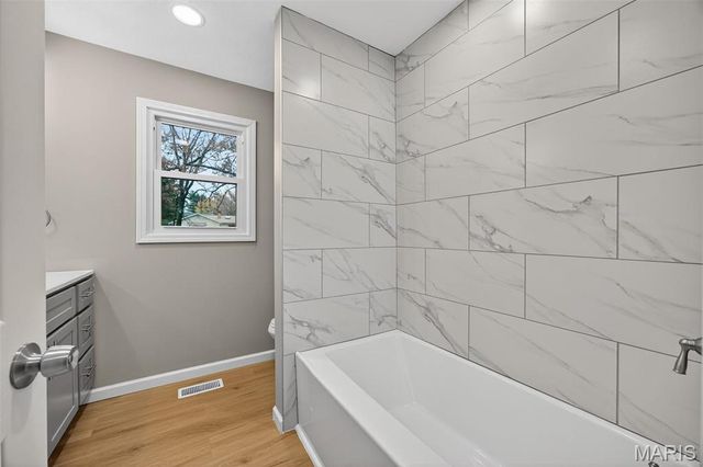 1408 Fischer Lane, St Charles, MO 63303