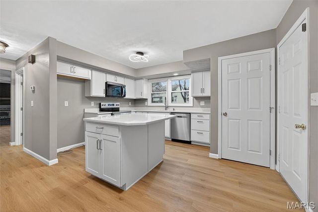 1408 Fischer Lane, St Charles, MO 63303