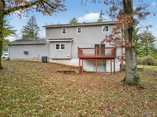 1408 Fischer Lane, St Charles, MO 63303