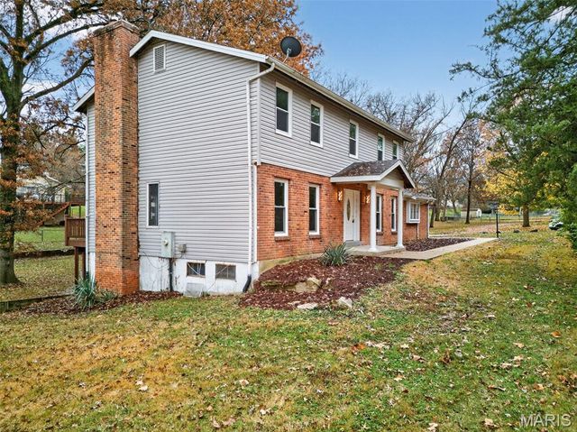 1408 Fischer Lane, St Charles, MO 63303