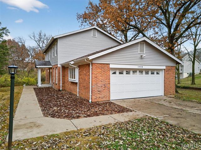 1408 Fischer Lane, St Charles, MO 63303