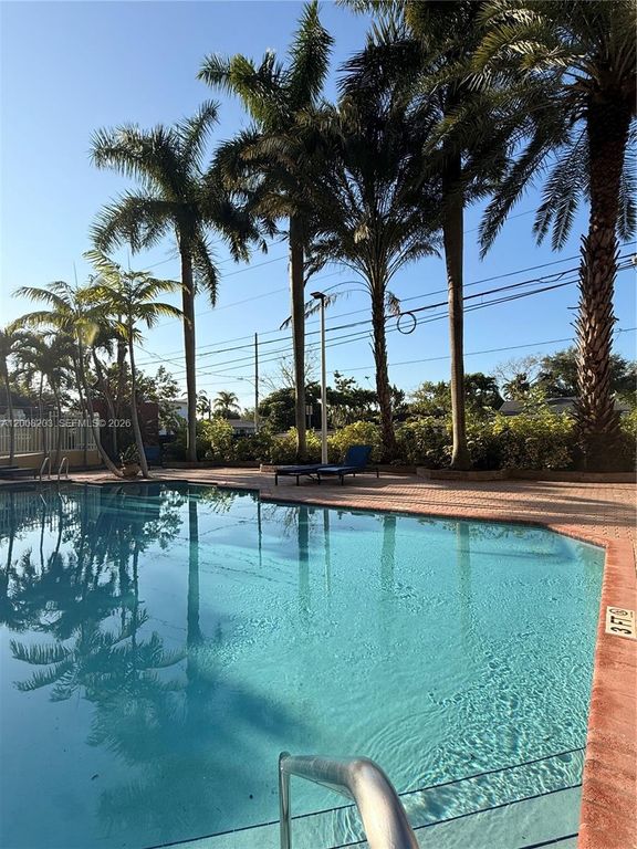 3500 Coral Way 1011, Miami, FL 33145