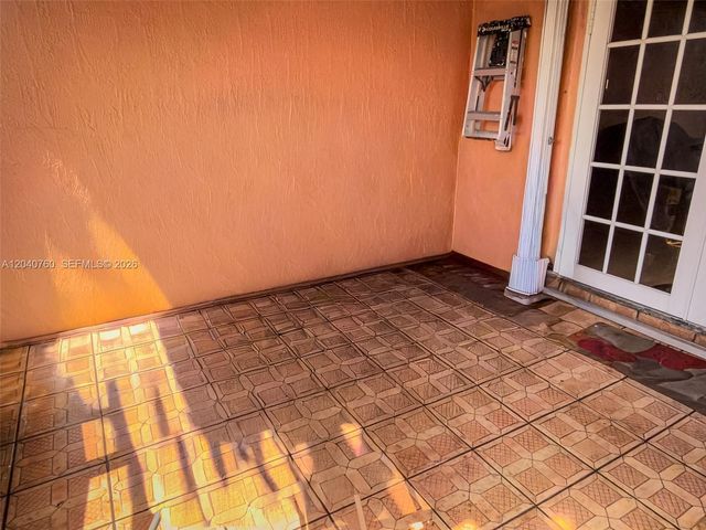 19251 NW 33rd Ave, Miami Gardens, FL 33056