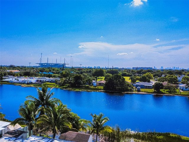 19251 NW 33rd Ave, Miami Gardens, FL 33056