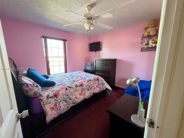 19251 NW 33rd Ave, Miami Gardens, FL 33056