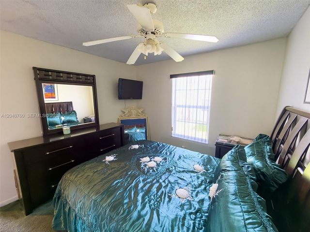 19251 NW 33rd Ave, Miami Gardens, FL 33056