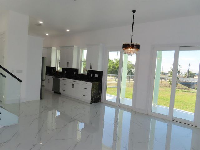 6510 SIMONE SHORES CIR, Apollo Beach, FL 33572