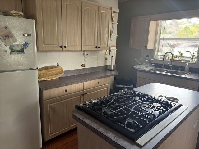 6408 N HIGHLAND AVENUE, Tampa, FL 33604