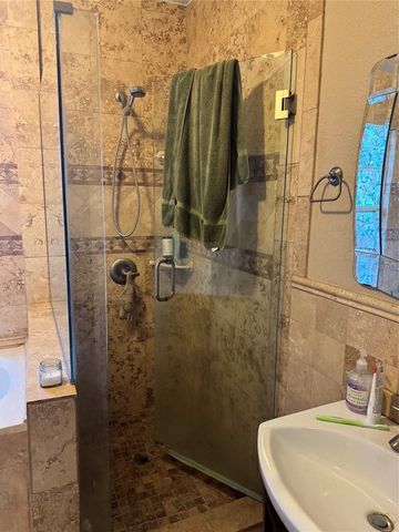 6408 N HIGHLAND AVENUE, Tampa, FL 33604