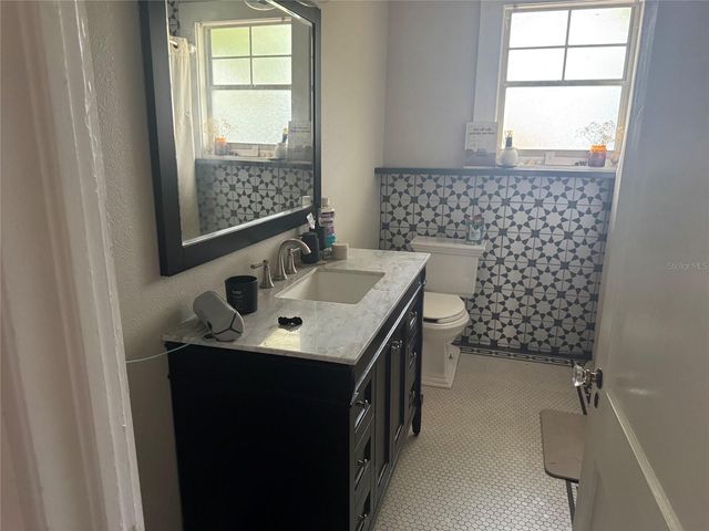 6408 N HIGHLAND AVENUE, Tampa, FL 33604