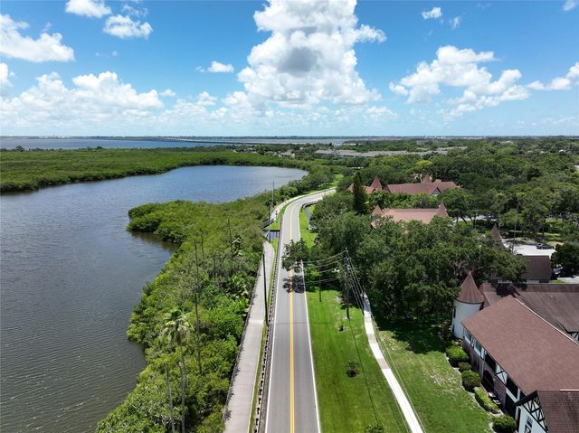 801 2ND STREET N C, Safety Harbor, FL 34695