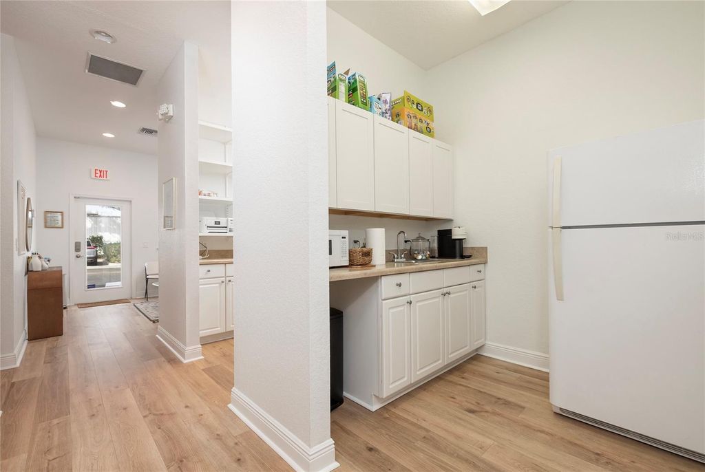 Image 21 of property listing at 801 2ND STREET N C, Safety Harbor, FL 34695