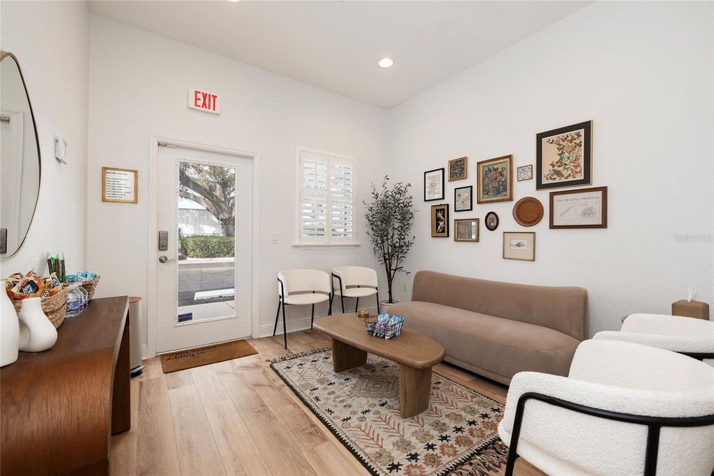 Image 8 of property listing at 801 2ND STREET N C, Safety Harbor, FL 34695