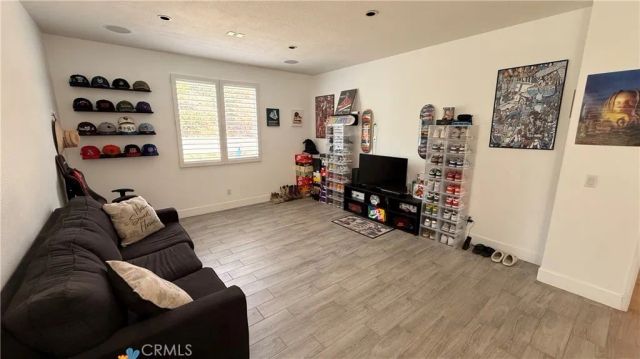17289 Woodentree Lane, Riverside, CA 92503