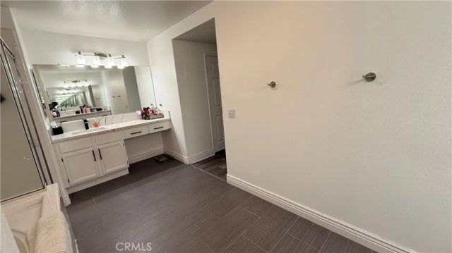 17289 Woodentree Lane, Riverside, CA 92503