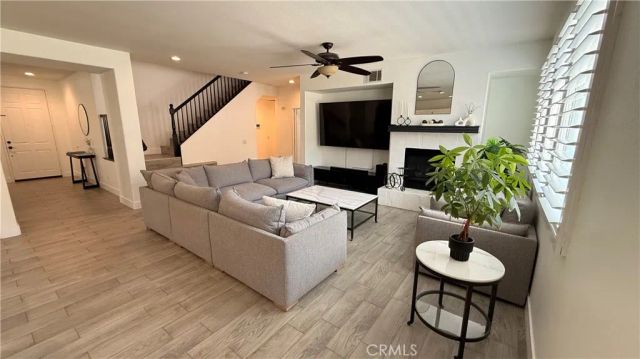 17289 Woodentree Lane, Riverside, CA 92503