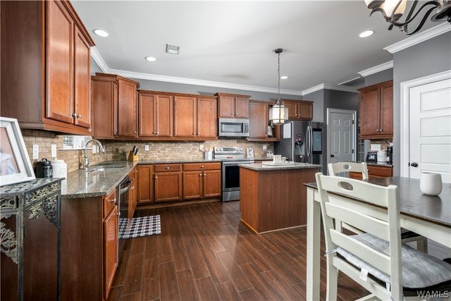 1005 BELLE MEADE, Northport, AL 35475