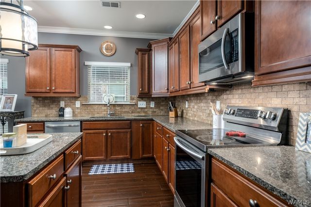 1005 BELLE MEADE, Northport, AL 35475