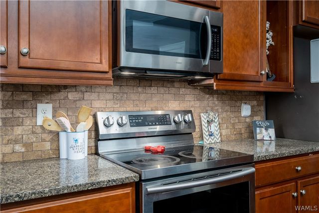 1005 BELLE MEADE, Northport, AL 35475