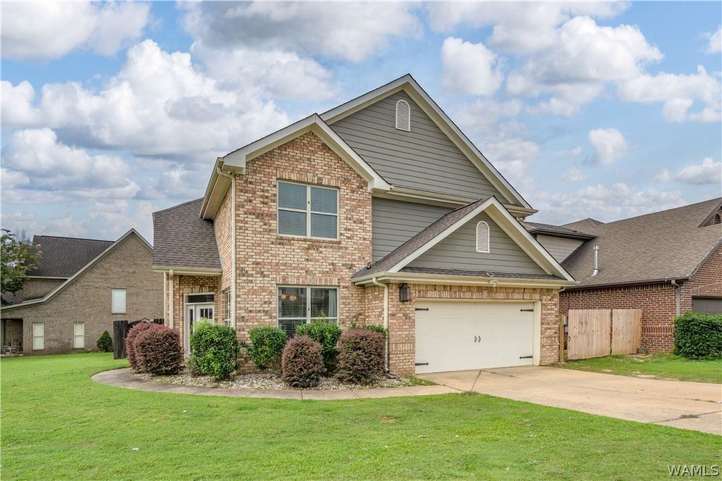 1005 BELLE MEADE, Northport, AL 35475