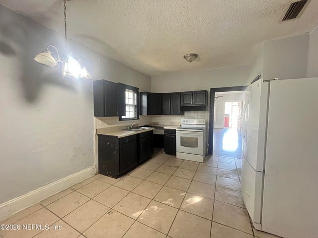 652 FERN Street, Jacksonville, FL 32206