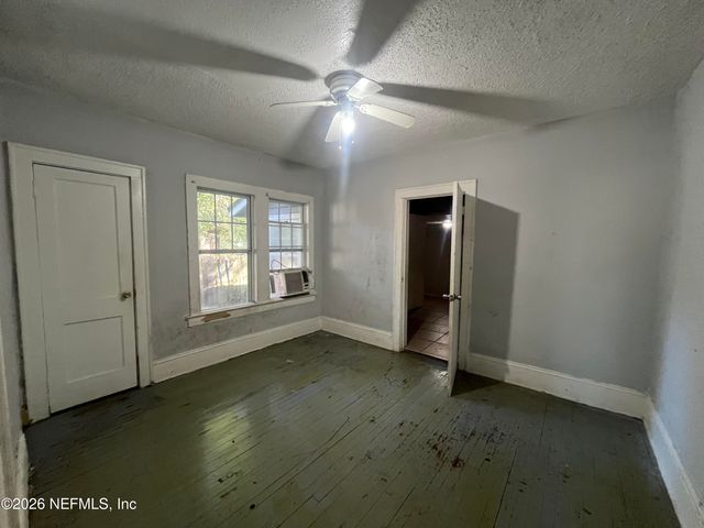 652 FERN Street, Jacksonville, FL 32206