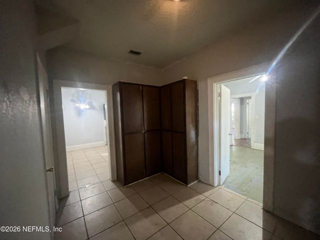 652 FERN Street, Jacksonville, FL 32206