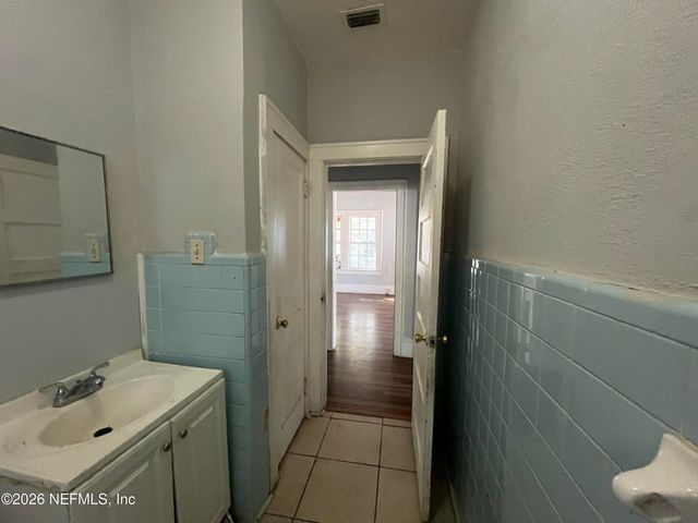 652 FERN Street, Jacksonville, FL 32206