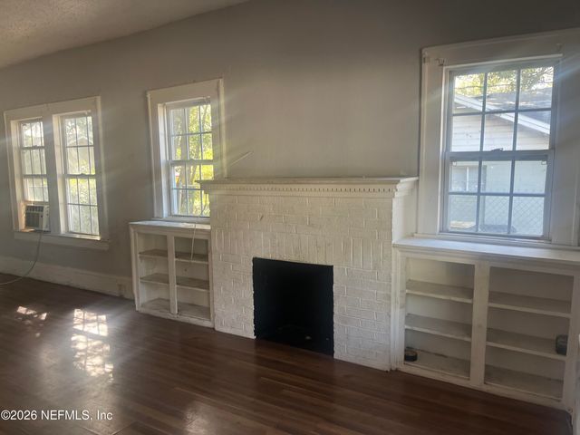 652 FERN Street, Jacksonville, FL 32206