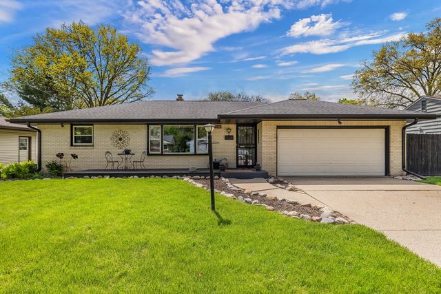 4615 NEWCASTLE Road, Rockford, IL 61108