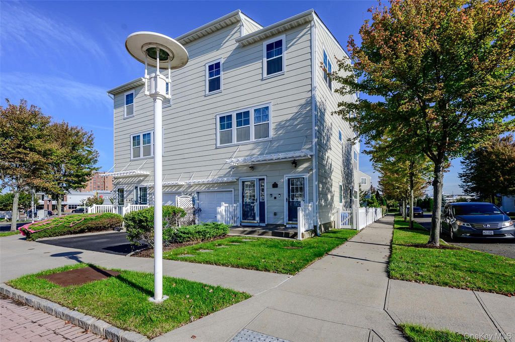 7008 Coral Reef Way A, Arverne, NY 11692 — exterior