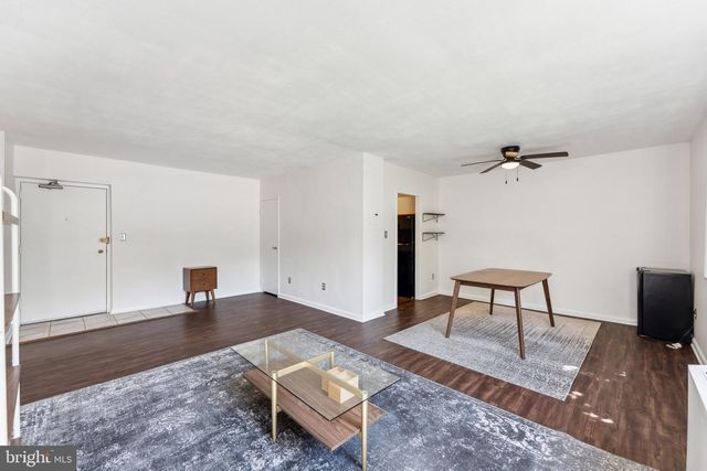 3701 5TH ST S #212, Arlington, VA 22204