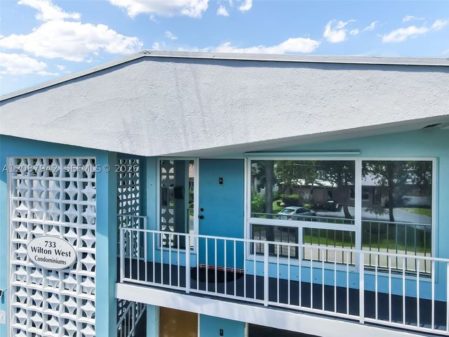 733 NW 30th Ct 6, Wilton Manors, FL 33311