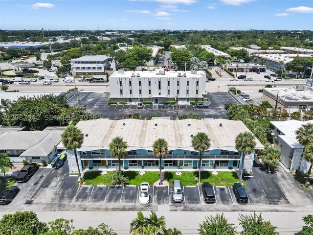 733 NW 30th Ct 6, Wilton Manors, FL 33311