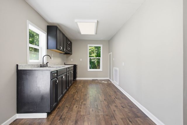 3542 Cecil Farm Rd, Mount Pleasant, TN 38474