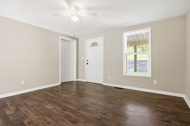 3542 Cecil Farm Rd, Mount Pleasant, TN 38474