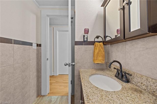 198 Raeford Avenue, Lexington, NC 27292