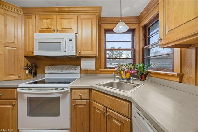 198 Raeford Avenue, Lexington, NC 27292