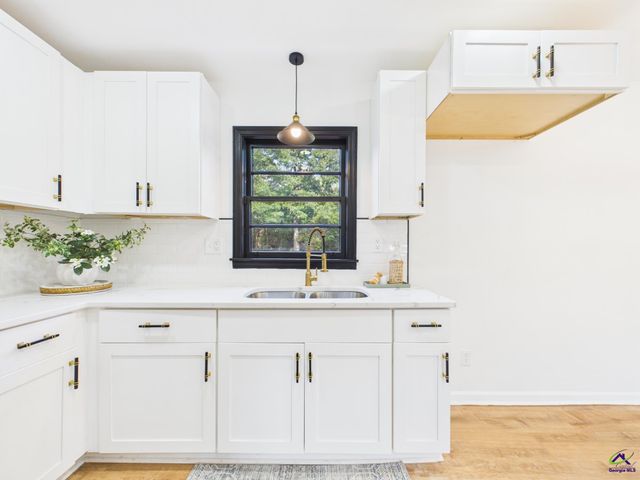 5060 Pinefield Drive, Macon, GA 31206