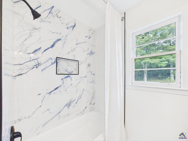 5060 Pinefield Drive, Macon, GA 31206