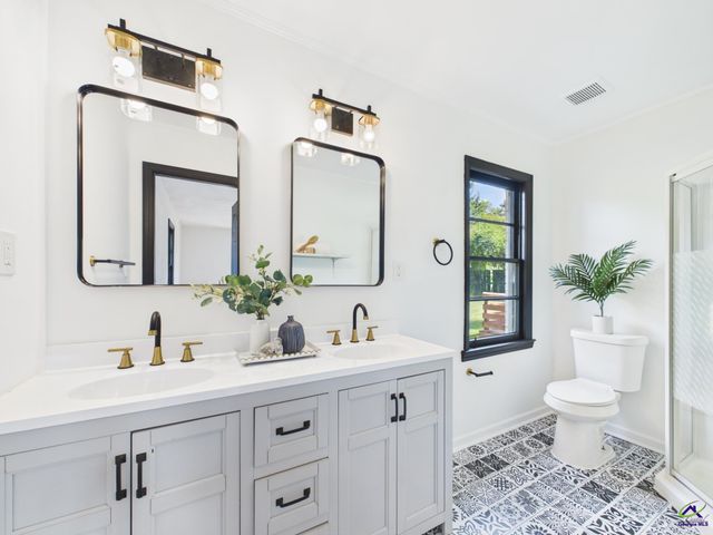 5060 Pinefield Drive, Macon, GA 31206