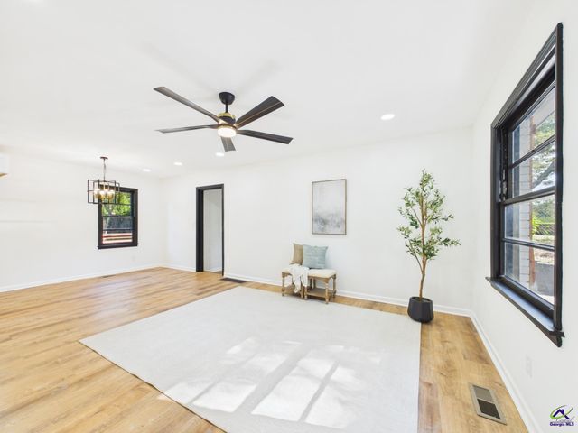 5060 Pinefield Drive, Macon, GA 31206